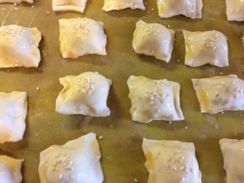 Мини пирожки из слоеного теста. Мини-пирожки из слоёного теста