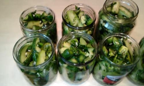 Салатные огурцы на зиму. Салаты из огурцов на зиму. 6 вкусных рецептов – пальчики оближешь!