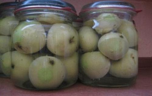 Консервирование груш на зиму в банках. Консервированные груши половинками: рецепт 01