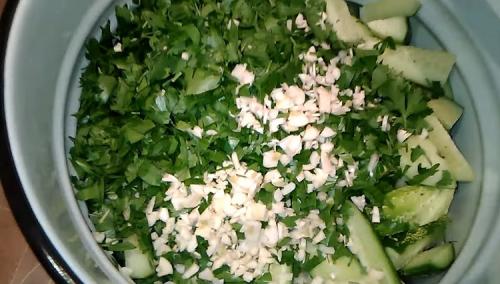 Салатные огурцы на зиму. Салаты из огурцов на зиму. 6 вкусных рецептов – пальчики оближешь!