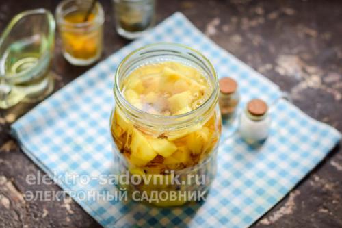 Как закатать картошку на зиму. Необычный рецепт маринованного картофеля на зиму в банках