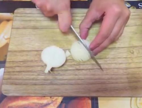 Салатные огурцы на зиму. Салаты из огурцов на зиму. 6 вкусных рецептов – пальчики оближешь!