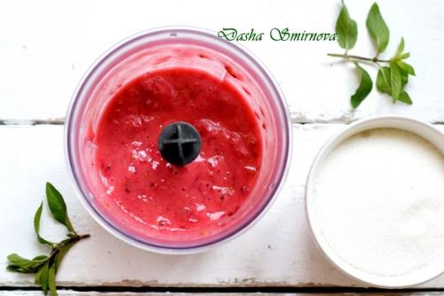 Как варить варенье из красной смородины пятиминутка. Варенье пятиминутка из красной смородины. Простой рецепт на зиму