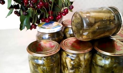 Салатные огурцы на зиму. Салаты из огурцов на зиму. 6 вкусных рецептов – пальчики оближешь!