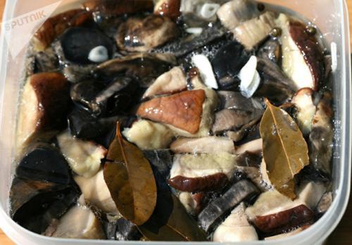 Маринад для грибов. Грибы, маринованные в классическом стиле