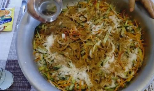 Салат из огурцов кусочками на зиму. Салат из огурцов на зиму по-корейски с приправой для корейской моркови — самый вкусный рецепт