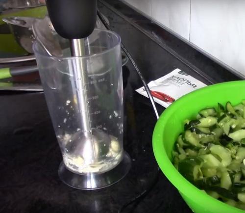 Салат из огурцов на зиму по-корейски. Салат из огурцов по-корейски на зиму — самый вкусный рецепт