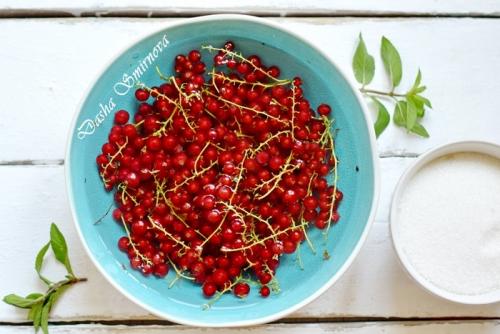 Как варить варенье из красной смородины пятиминутка. Варенье пятиминутка из красной смородины. Простой рецепт на зиму