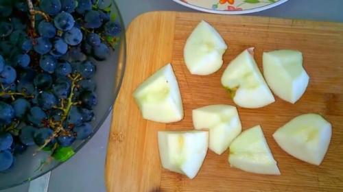 Компот из целых яблок на зиму. Яблочно-виноградный компот на зиму — рецепт приготовления в 3-х литровой банке