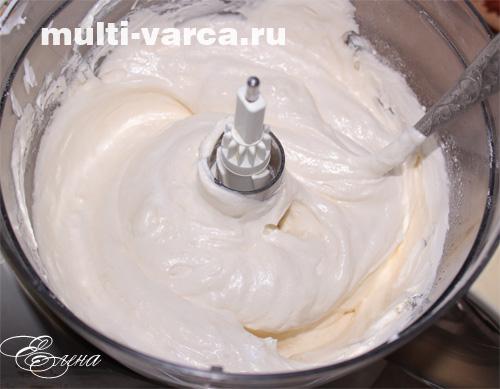 Шарлотка в мультиварке с персиками. Шарлотка с персиками в мультиварке 04