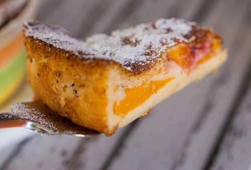 Шарлотка в мультиварке с персиками рецепт. Шарлотка с персиками в мультиварке 26