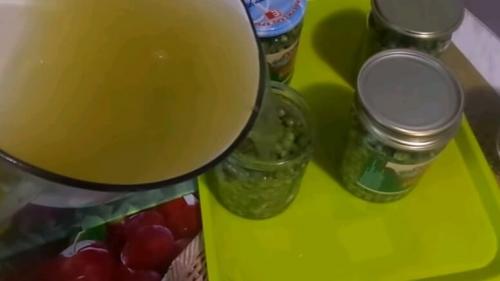 Как консервировать зеленый горошек без уксуса. Как консервировать горошек на зиму без уксуса