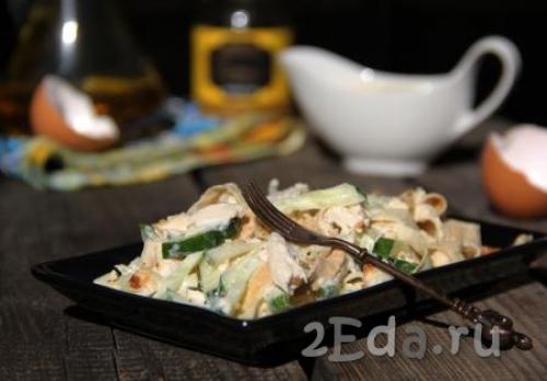 Салат разбойничий с курицей и блинами. Салат с курицей и яичными блинчиками 34