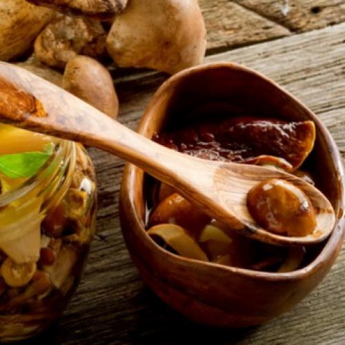 Сколько можно хранить маринованные грибы после вскрытия. Срок годности маринованных грибов открытую банку