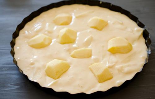 Шарлотка на майонезе с яблоками в духовке. Рецепт шарлотки на майонезе 08