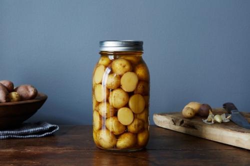 Как закатать картошку на зиму. Маринованный картофель на зиму — вкуснотища необыкновенная