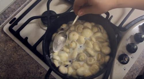 Простой рецепт маринования грибов. Маринованные шампиньоны быстрого приготовления – 6 рецептов в домашних условиях