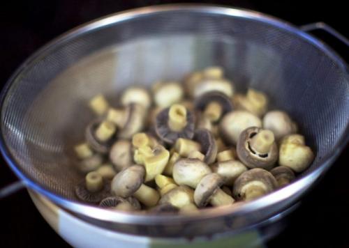 Простой рецепт маринования грибов. Классический рецепт маринованных шампиньонов