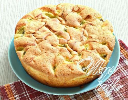 Шарлотка с персиками в мультиварке рецепт. Шарлотка с консервированными персиками 24