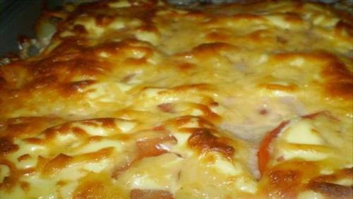 Картошка с фаршем слоями на сковороде. Картофель с фаршем в духовке под сыром