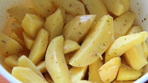 Можно ли консервировать картошку на зиму. Консервированный картофель на зиму: рецепты заготовок