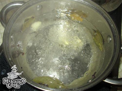 Маринованные грибы белые. Белые грибы маринованные