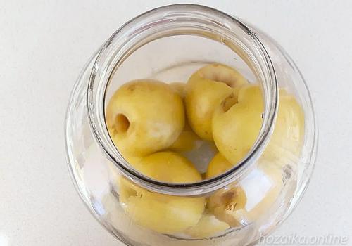 Компот из целых яблок на зиму. Рецепт яблочного компота на 3 литровую банку