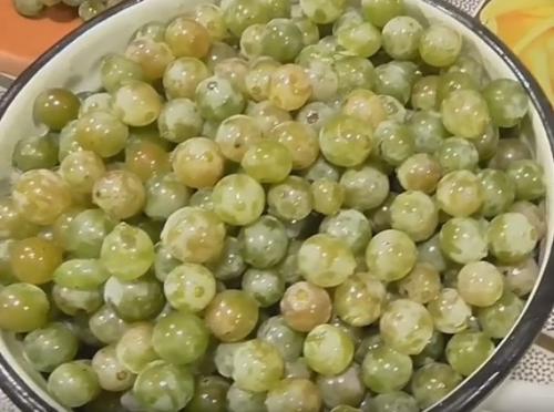 Виноградный сок с мякотью на зиму. Как приготовить сок из винограда в соковарке: