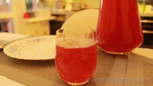 Компот из слив и яблок. Вкусный и простой компот   из яблок и слив