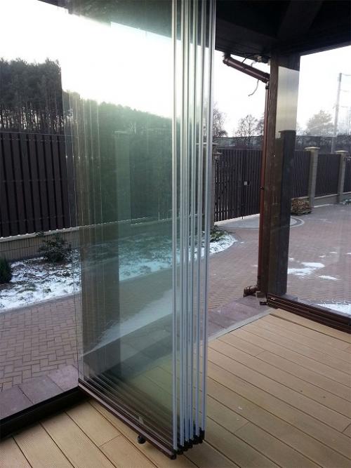 Окна в коттедже варианты. Особенности выбора остекления для коттеджей и загородных домов