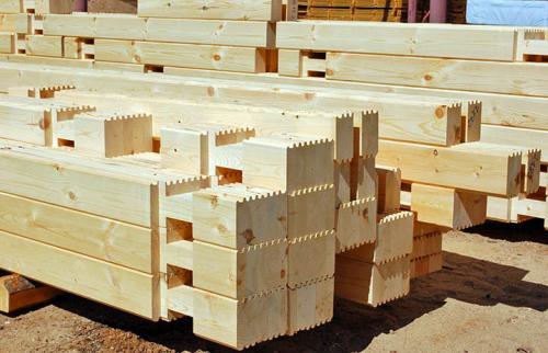 Какой брус лучше для дома 150 или 200. Деревянный брус. Как сэкономить и что учесть при его покупке?