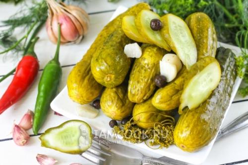 Маринованные огурцы быстрого приготовления: простой рецепт для начинающих 07 Маринованные огурцы быстрого приготовления: простой рецепт для начинающих 07