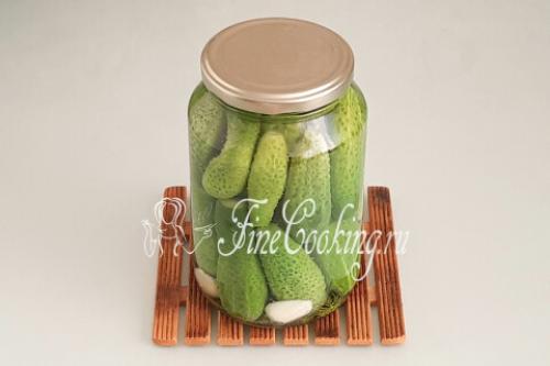 Огурцы в литровых банках на зиму: рецепты с уксусом 09 Огурцы в литровых банках на зиму: рецепты с уксусом 09