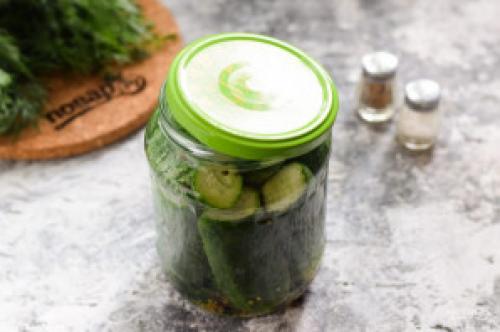 Какие варианты рецептов маринованных огурцов без стерилизации существуют. Огурчики на зиму без стерилизации