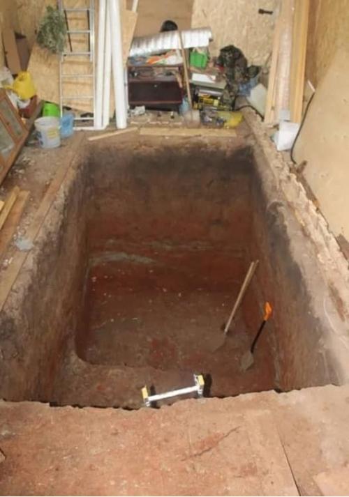 Смотровая яма в сыром грунте. Как сделать смотровую яму в гараже своими руками