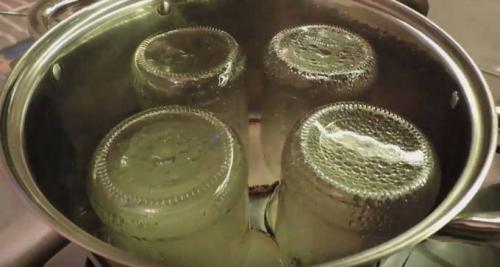 Сколько времени требуется для маринования огурцов в литровых банках. Хрустящие маринованные огурцы на зиму – рецепт на 1 литр