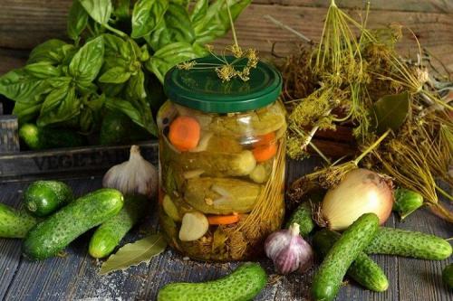 Можно ли добавить другие овощи в банку с огурцами. 20 очень вкусных заготовок из огурцов на зиму