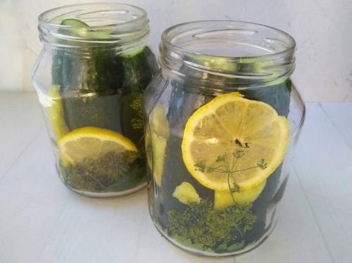 Какие ингредиенты нужны для приготовления сладких маринованных огурцов на зиму. Сладкие маринованные огурцы на зиму