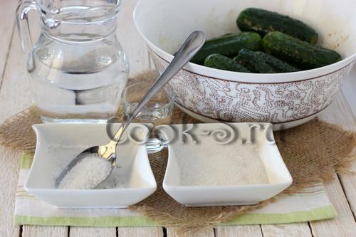 Быстрый и простой рецепт маринованных огурцов без закрутки 06 Быстрый и простой рецепт маринованных огурцов без закрутки 06