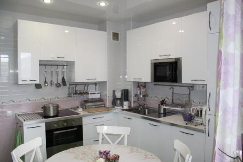 Кухни на заказ — материалы для создания встроенной кухни 08