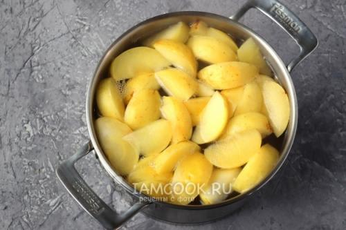 Успех в саду: яблоня дала первый урожай 15