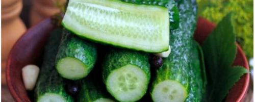 Соленые огурцы рецепт горячим способом. Малосольные огурцы горячим способом