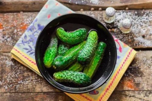 Соленые огурцы рецепт на литровую банку. Сладкие маринованные огурцы на зиму на 1-литровую банку