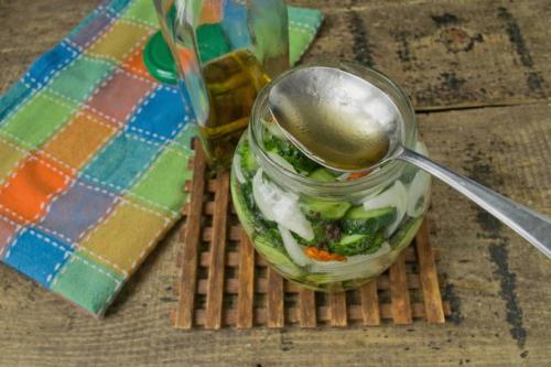 Рецепт маринования огурцов Пальчики оближешь. Салат из огурцов «Пальчики оближешь» на зиму