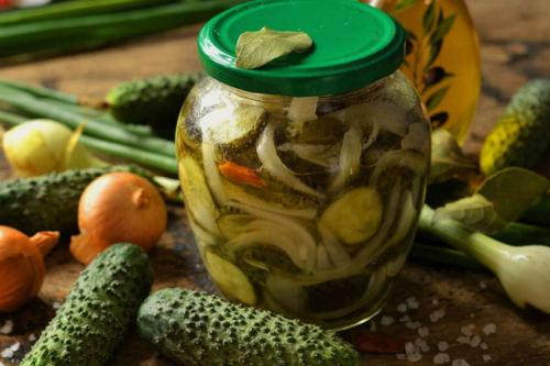 Рецепт маринования огурцов Пальчики оближешь. Салат из огурцов «Пальчики оближешь» на зиму