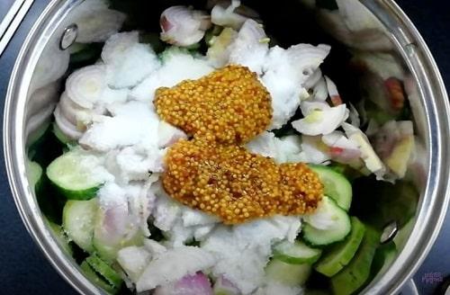 Салат из огурцов на зиму Пальчики оближешь с горчицей. Салат из огурцов с горчицей на зиму — самые вкусные рецепты