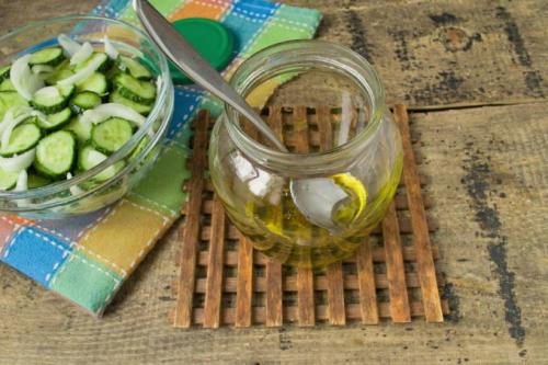 Рецепт маринования огурцов Пальчики оближешь. Салат из огурцов «Пальчики оближешь» на зиму