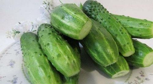 Маринованные огурцы рецепт быстрого приготовления. Быстрые маринованные огурцы – ТОП рецептов быстрого приготовления