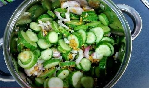 Салат из огурцов на зиму Пальчики оближешь с горчицей. Салат из огурцов с горчицей на зиму — самые вкусные рецепты