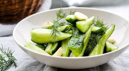 Маринованные огурцы рецепт быстрого приготовления. Быстрые маринованные огурцы – ТОП рецептов быстрого приготовления